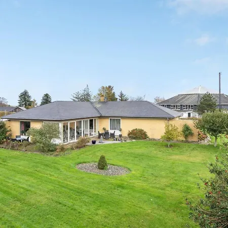 Sirja - 250m From The Sea In Ne Jutland By Interhome Holiday home Hadsund