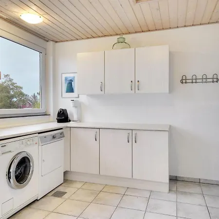 Holiday home Sirja - 250m From The Sea In Ne Jutland By Interhome *